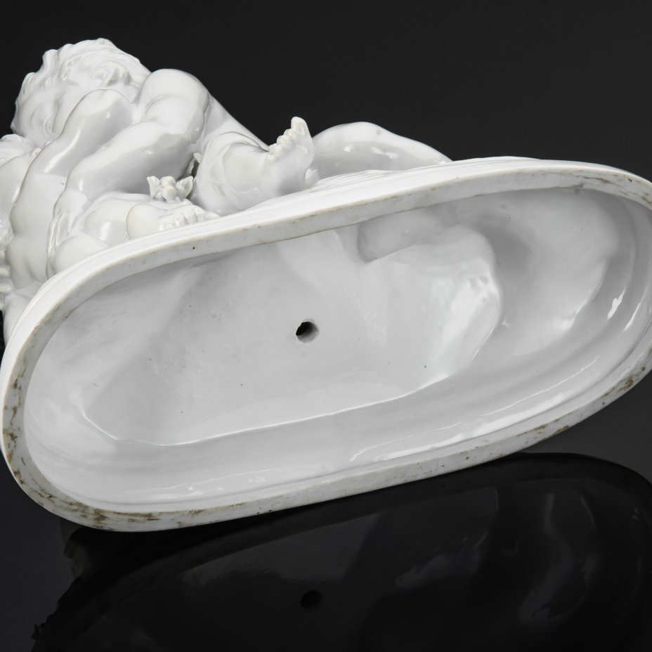 Скульптура "Играющие путти", по модели скульптора Joseph D` Aste, Ernst Bohne Söhne