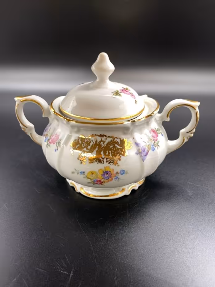 Сахарница с крышкой, ручками и цветочным декором, Altenburg Saxony