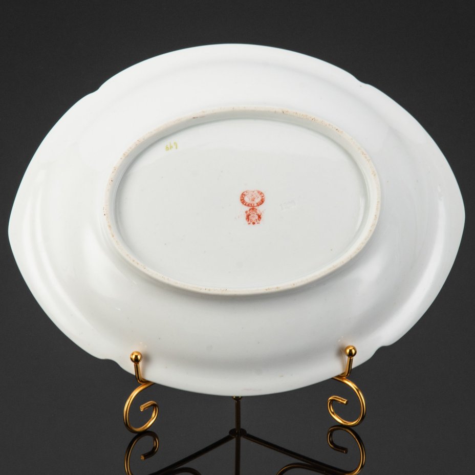 Блюдо углубленное с декором в виде роз, фарфор, деколь, Фарфоровая фабрика Гарднера, Российская империя, 1870-1890 гг.