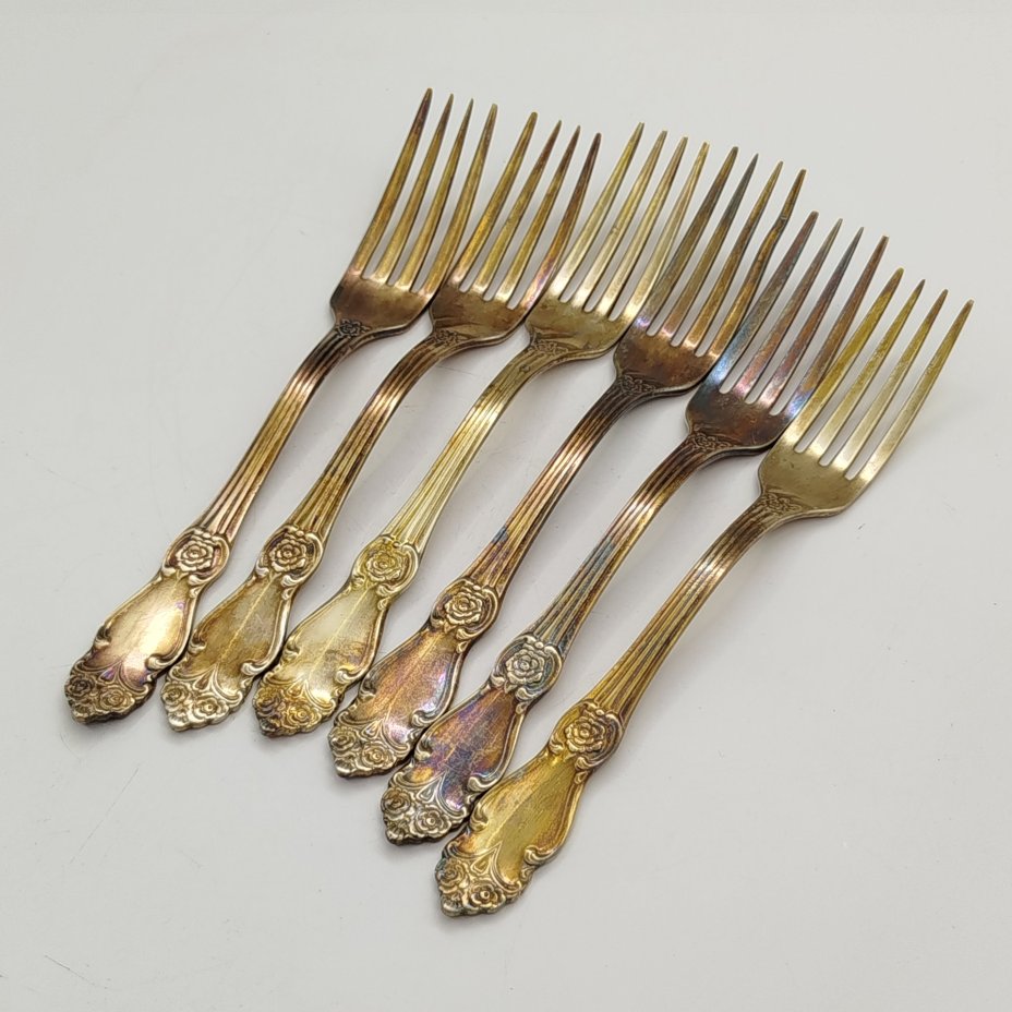 Набор из шести десертных вилок "Серебряная роза", мНЦ (медь-никель-цинк), Кольчугинский завод цветных металлов, СССР, 1970-1990 гг.