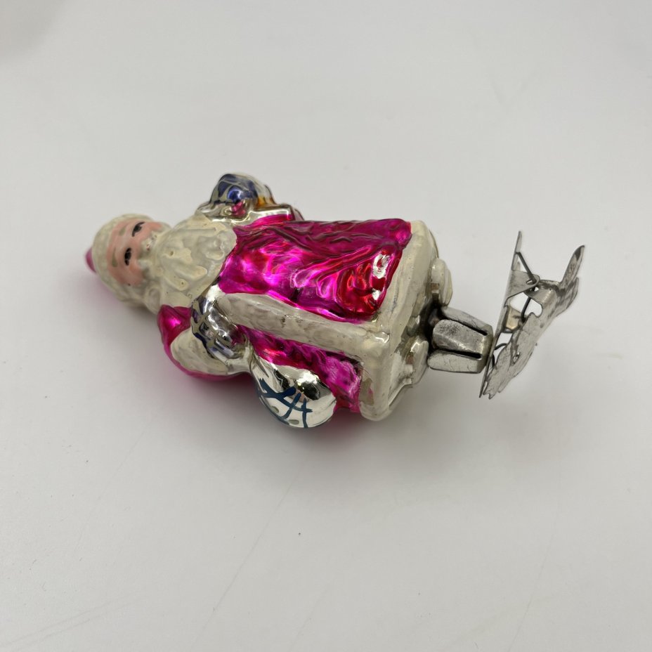 Игрушка ёлочная "Дед Мороз с подарками", стекло, аэрография, СССР, 1950-1970 гг.
