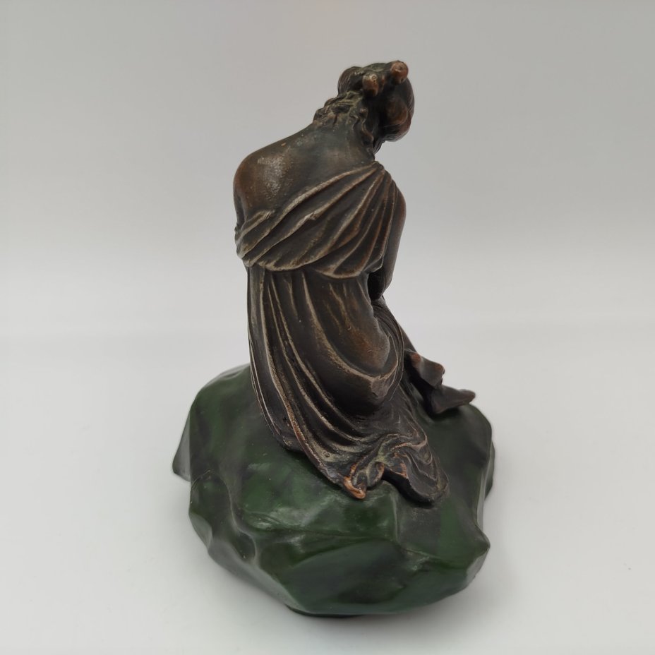 Статуэтка "Девушка с кувшином" ("Царскосельская статуя"), по модели скульптора П.П. Соколова