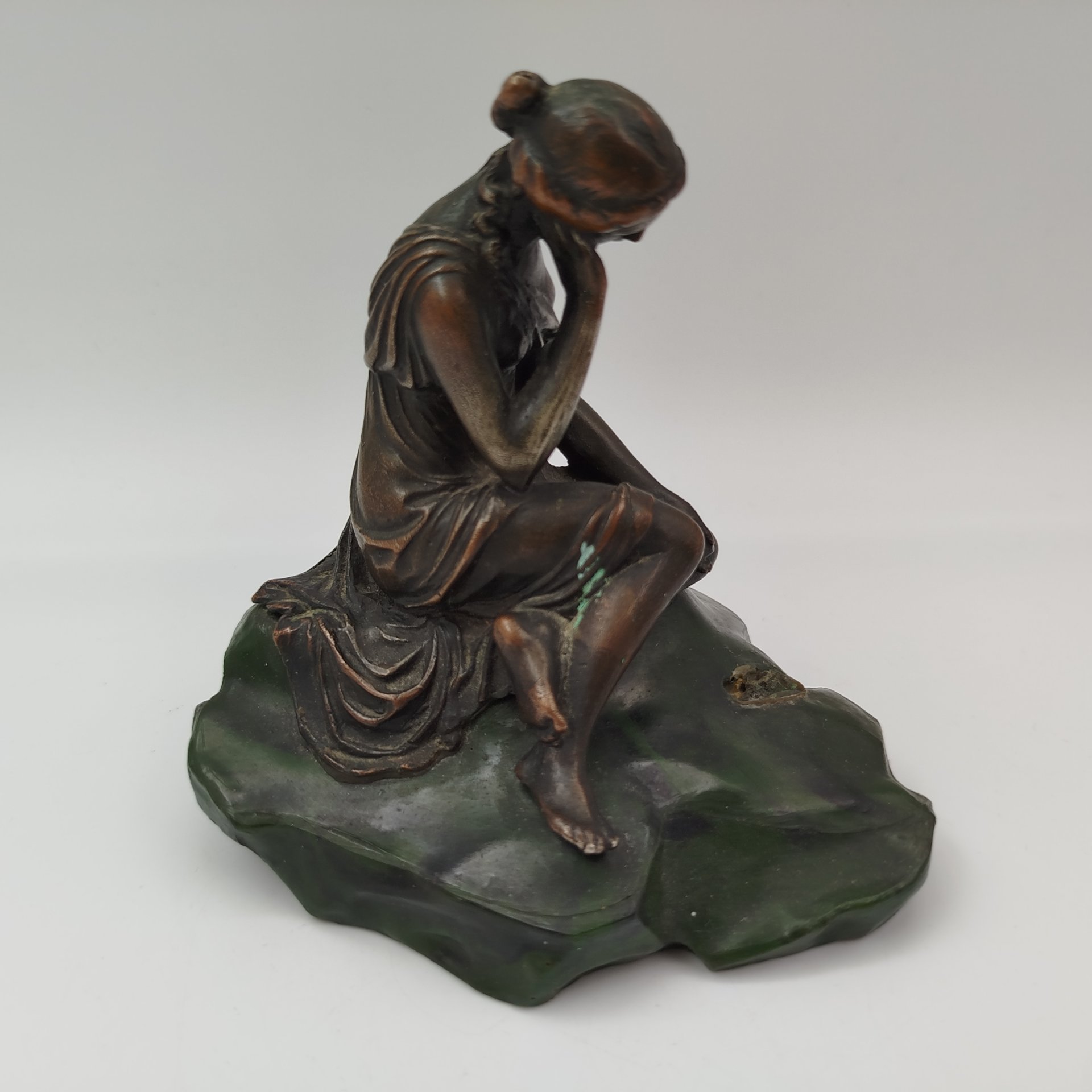 Статуэтка "Девушка с кувшином" ("Царскосельская статуя"), по модели скульптора П.П. Соколова, металл, полимерный материал, СССР, 1970-1990 гг.