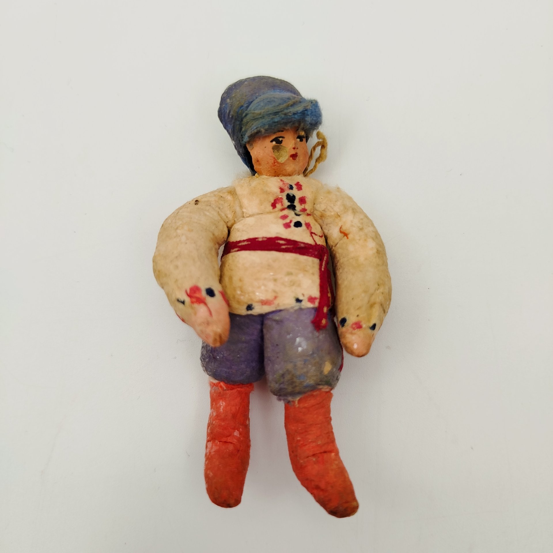 Игрушка ёлочная "Мальчик в полушубке" ("Казачок"), вата, клейстер, папье-маше, роспись, СССР, 1937-1950 гг.