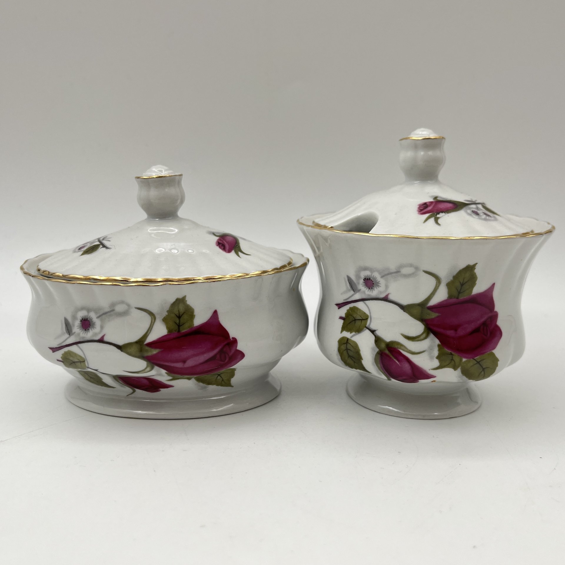 Набор для сервировки стола (5 предметов), украшенный изображением розы