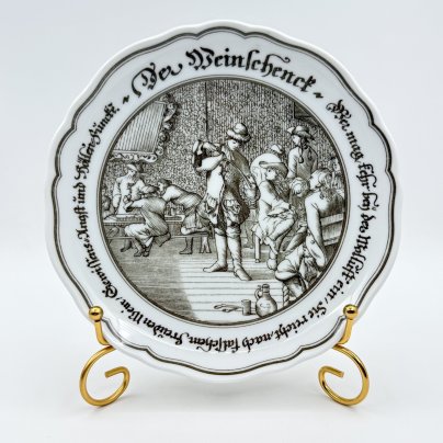 Тарелка настенная "Der Weinschenck" с изображением трактирщика (из лимитированной серии, посвященной профессиям), фарфор, печать, Hutschenreuther (Хутченройтер), Германия, 1970-1990 гг., Hutschenreuther (Хутченройтер)