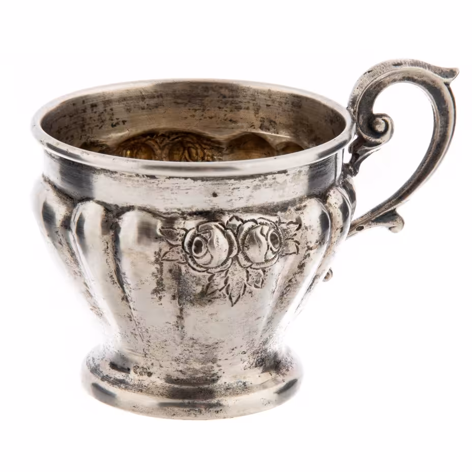 Кофейная чашка с рельефным декором, серебро 800 пр., Венгрия, 1937-1950 гг.