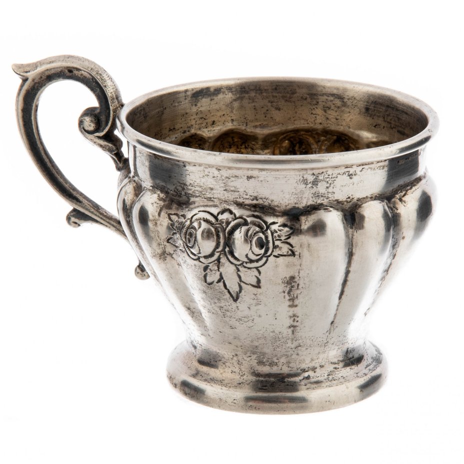 Кофейная чашка с рельефным декором, серебро 800 пр., Венгрия, 1937-1950 гг.