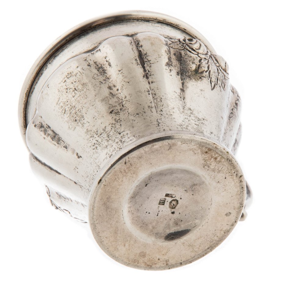 Кофейная чашка с рельефным декором, серебро 800 пр., Венгрия, 1937-1950 гг.