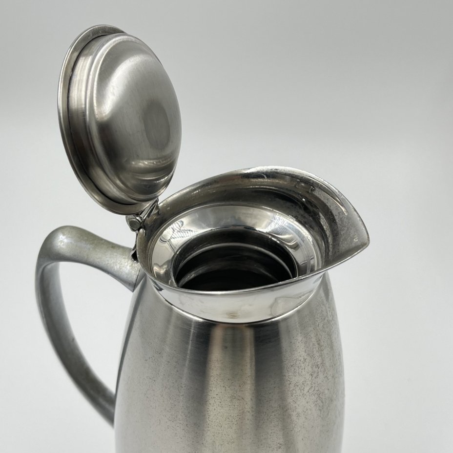 Кофейник лаконичной формы, металл, Гонконг, 1990-2000 гг.