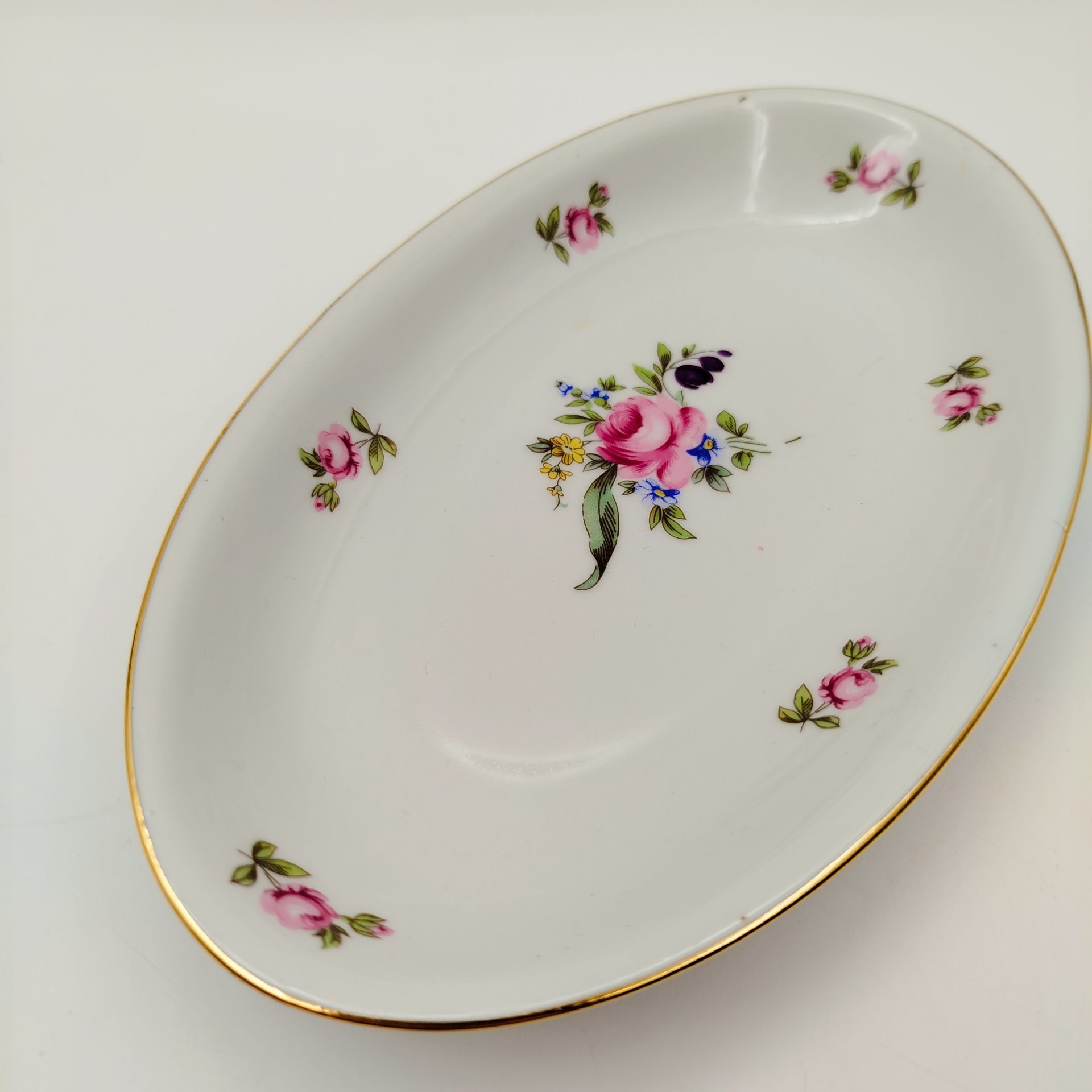 Блюдо овальное с цветочным декором, фарфор, деколь, золочение, Bohemia (Neurohlau), Чехословакия, 1970-1990 гг.
