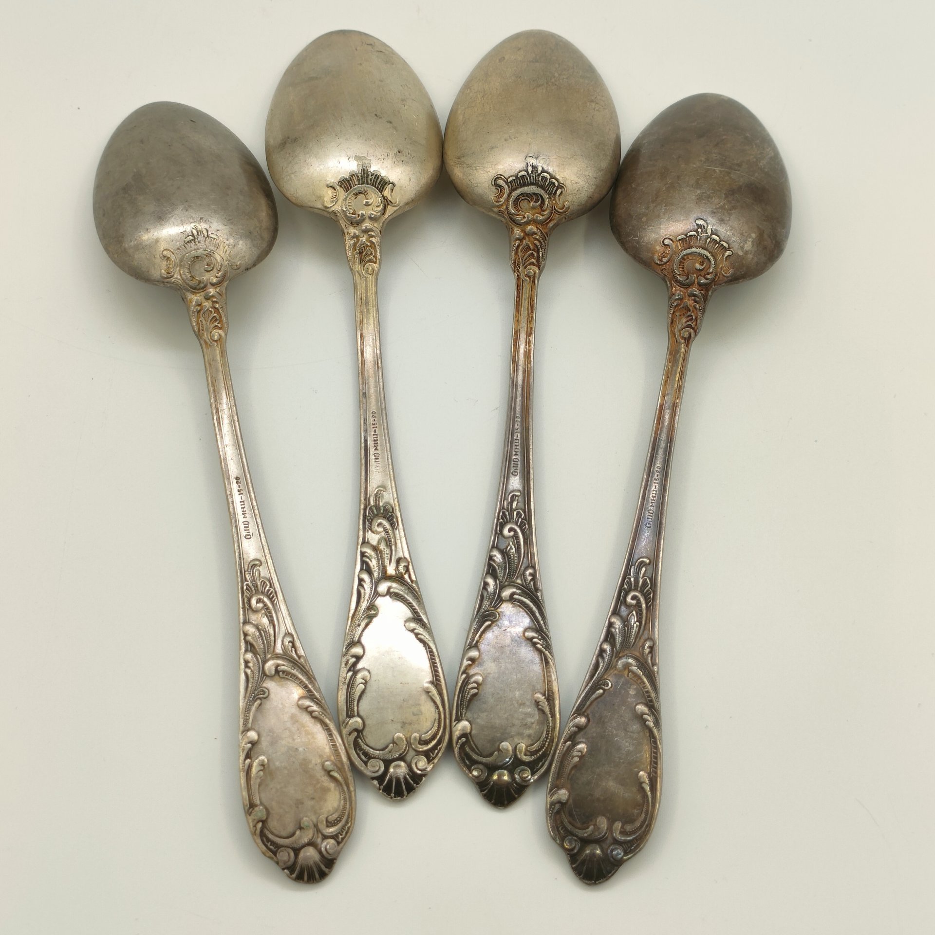 Набор из 4-х столовых ложек с растительным декором, мНЦ (медь-никель-цинк), штамповка, Вольнянский завод столовых приборов им. Шевченко (ЗiШ, ЗиШ), СССР, 1961-1991 гг.