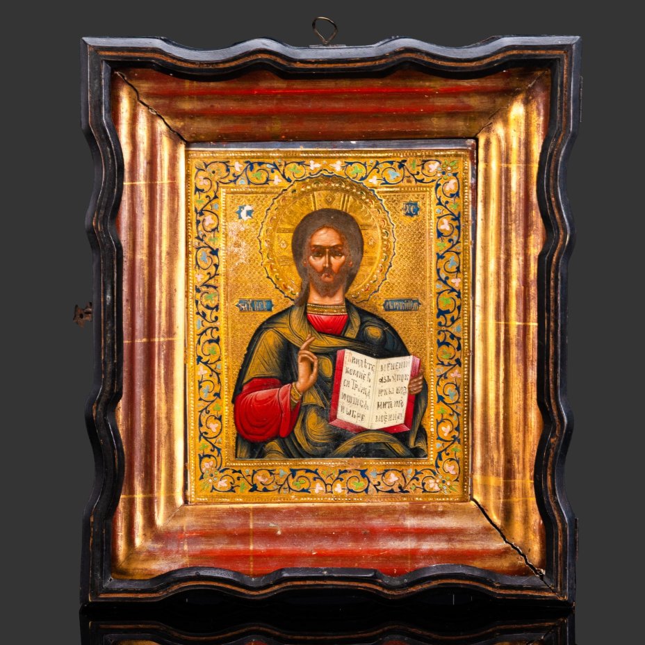 Икона "Господь Вседержитель" с орнаментальным декором на полях, в киоте, дерево, левкас, золочение, цировка, темпера, Российская империя, 1890-1915 гг.