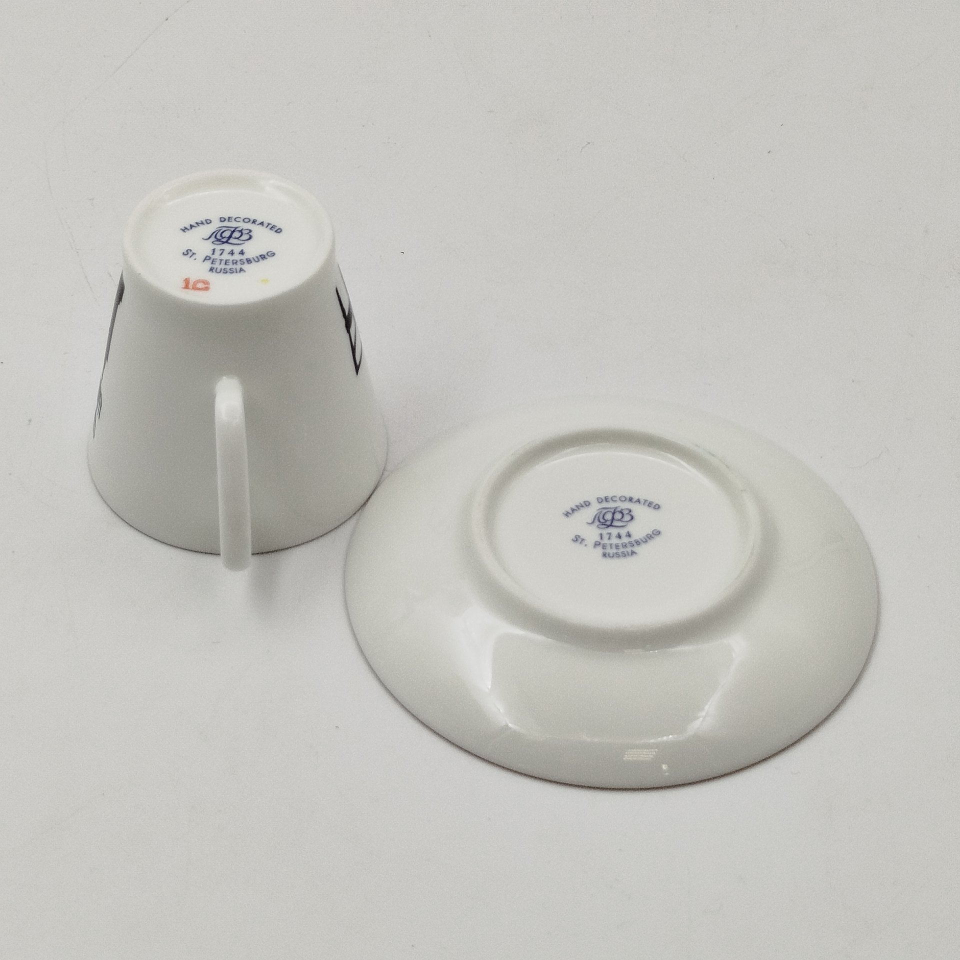 Кофейная пара "Вдвоем", ф. Черный кофе, автор рисунка Русаков С.К., автор формы Криммер Э.М.