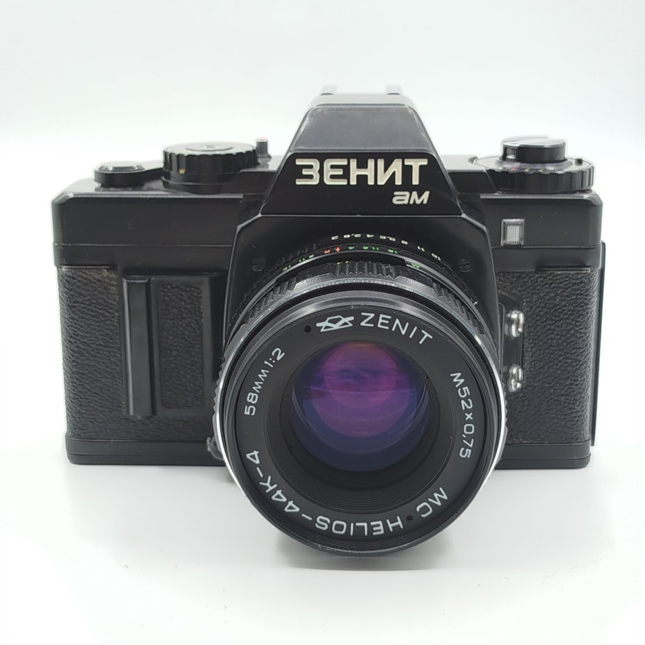 Фотоаппарат плёночный "Зенит-АМ", с объективом "Гелиос-44к-4" в кофре (в подборе), Красногорский механический завод (КМЗ)