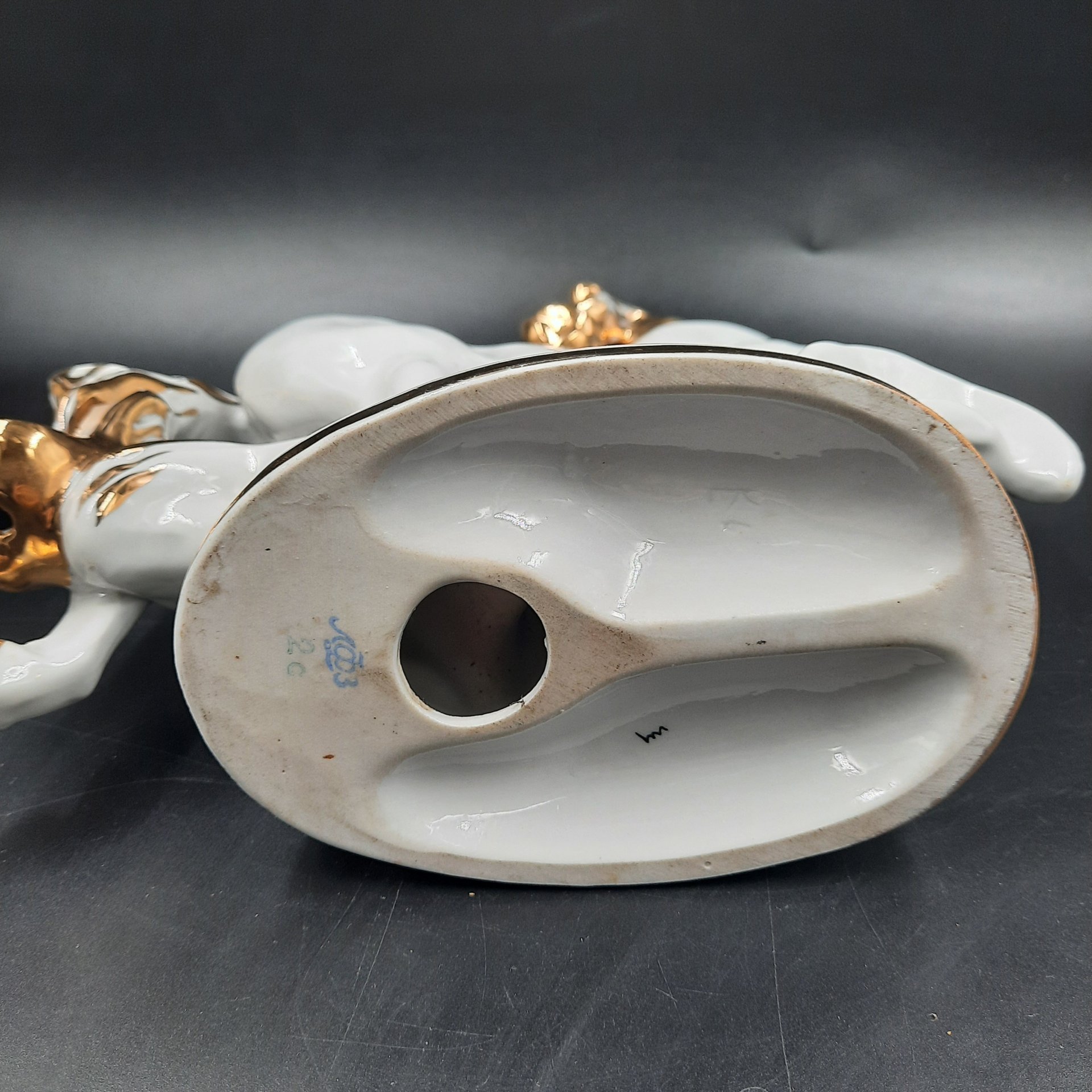 Статуэтка "Конь-огонь", автор формы И.С. Ефимов, фарфор, золочение, Ленинградский фарфоровый завод (ЛФЗ), СССР, 1960-1970 гг.