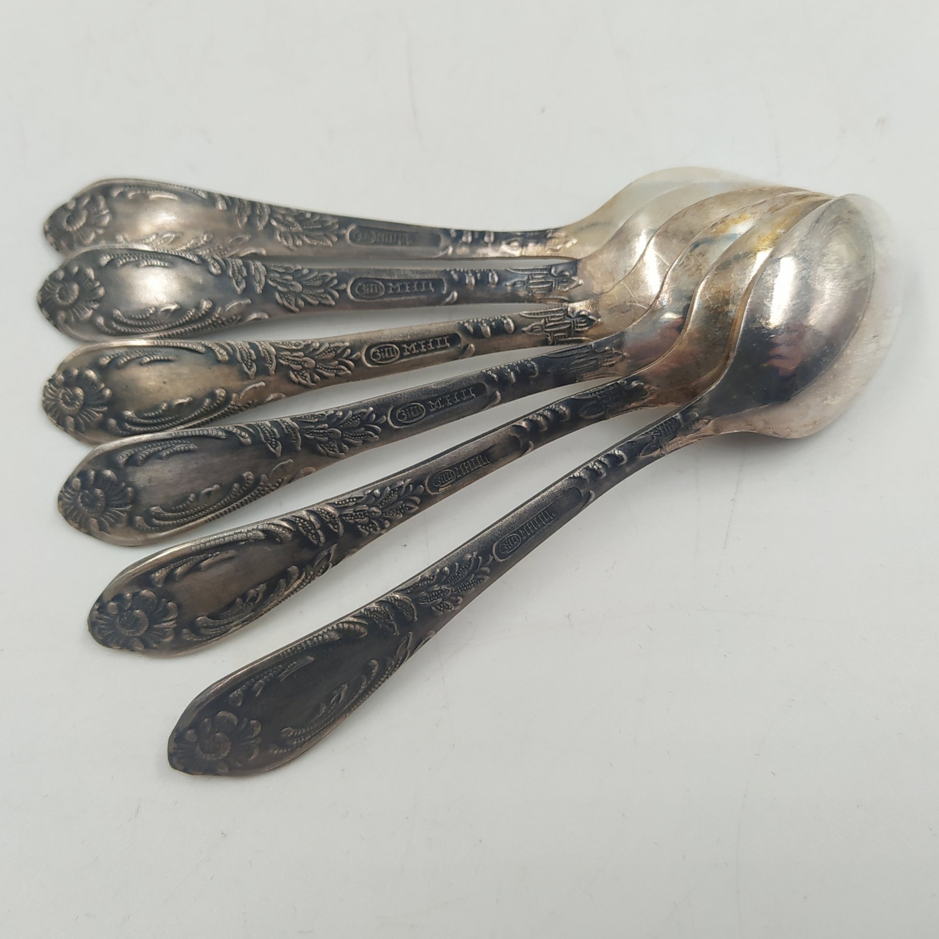 Набор из шести кофейных ложек с растительным декором, мНЦ (медь-никель-цинк), Вольнянский завод столовых приборов им. Шевченко (ЗiШ, ЗиШ), СССР, 1960-1980 гг., Вольнянский завод столовых приборов им. Шевченко (ЗiШ