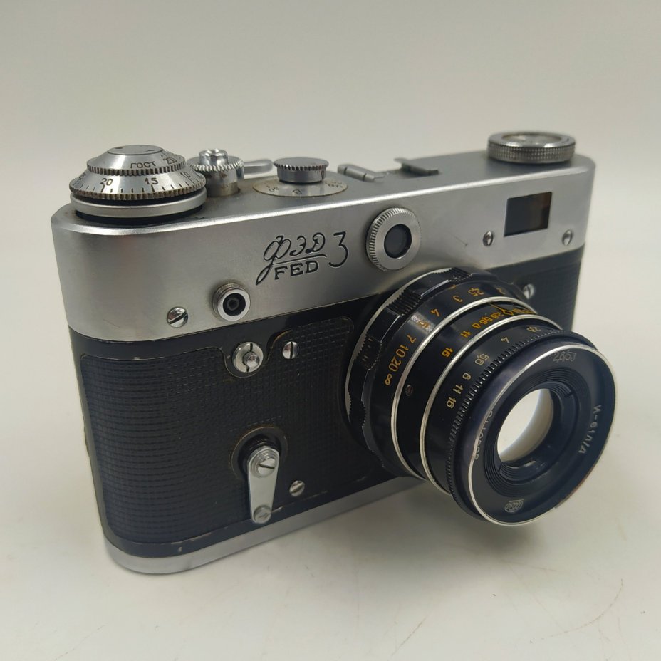 Фотоаппарат пленочный "ФЭД-4" с объективом "Индустар-61 Л/Д" в оригинальном кофре, металл, стекло, пластик, кожа, Харьковский машиностроительный завод им. Дзержинского (ФЭД), СССР, 1964-1980 гг.