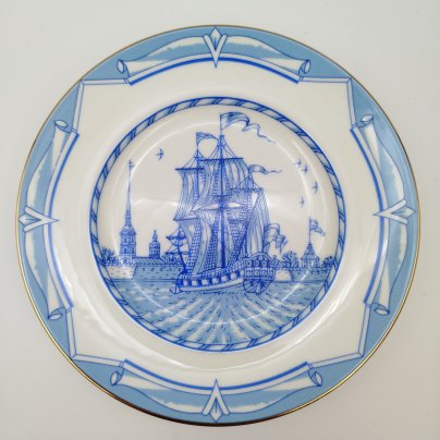 Тарелочка настенная "Голландский изразец", фарфор, деколь, золочение, Императорский фарфоровый завод (ИФЗ), СССР, 2006-2025 гг.