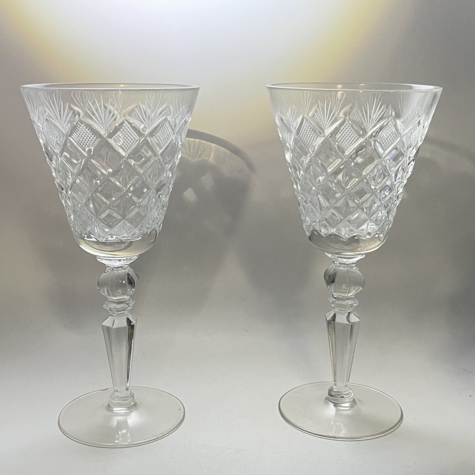 Набор бокалов на 2 персоны с резным геометрическим декором, хрусталь, пресс, алмазная грань, СССР, 1970-1990 гг.