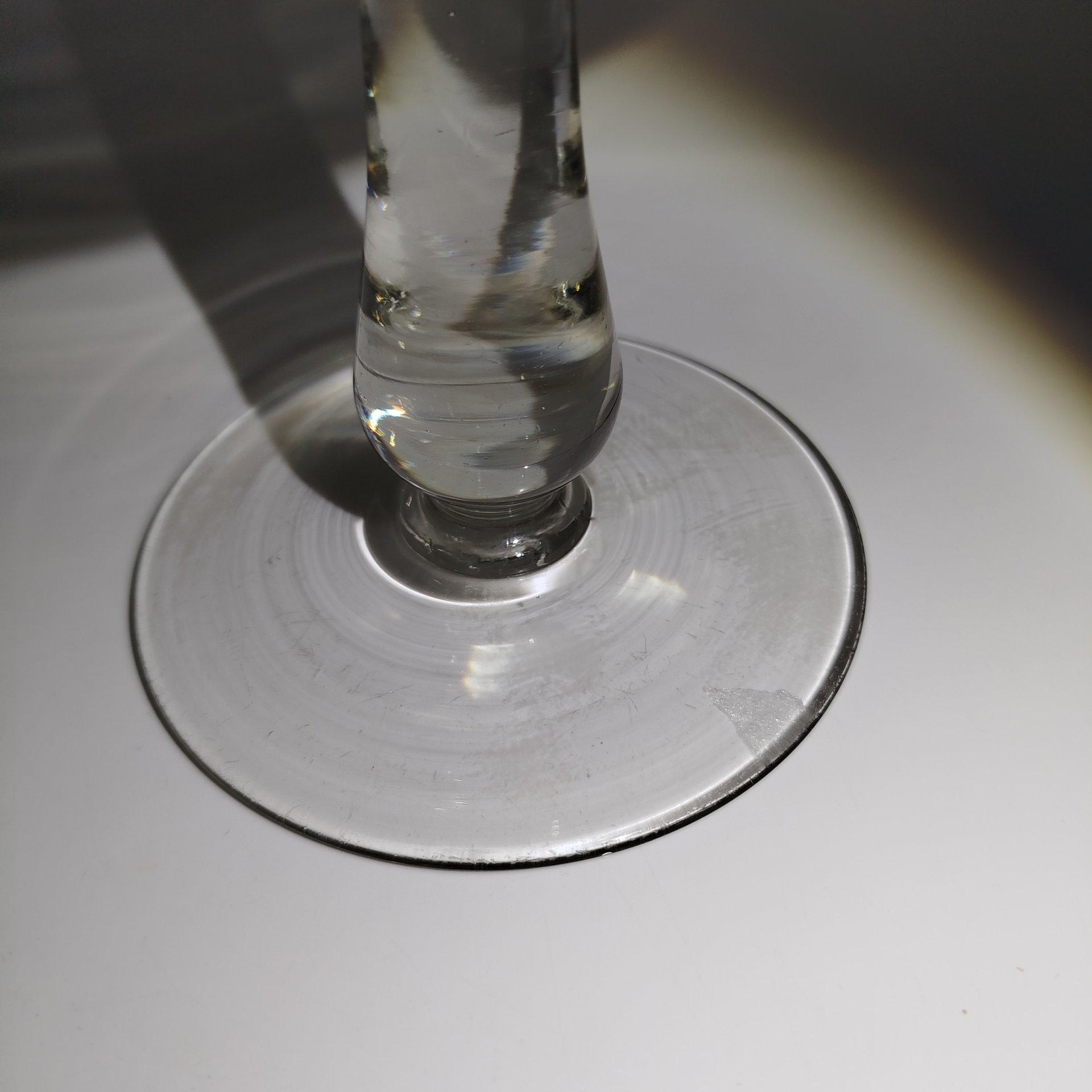 Ваза на ножке (фруктовница) с растительным декором на чаше, стекло, резьба, СССР, 1950-1980 гг.