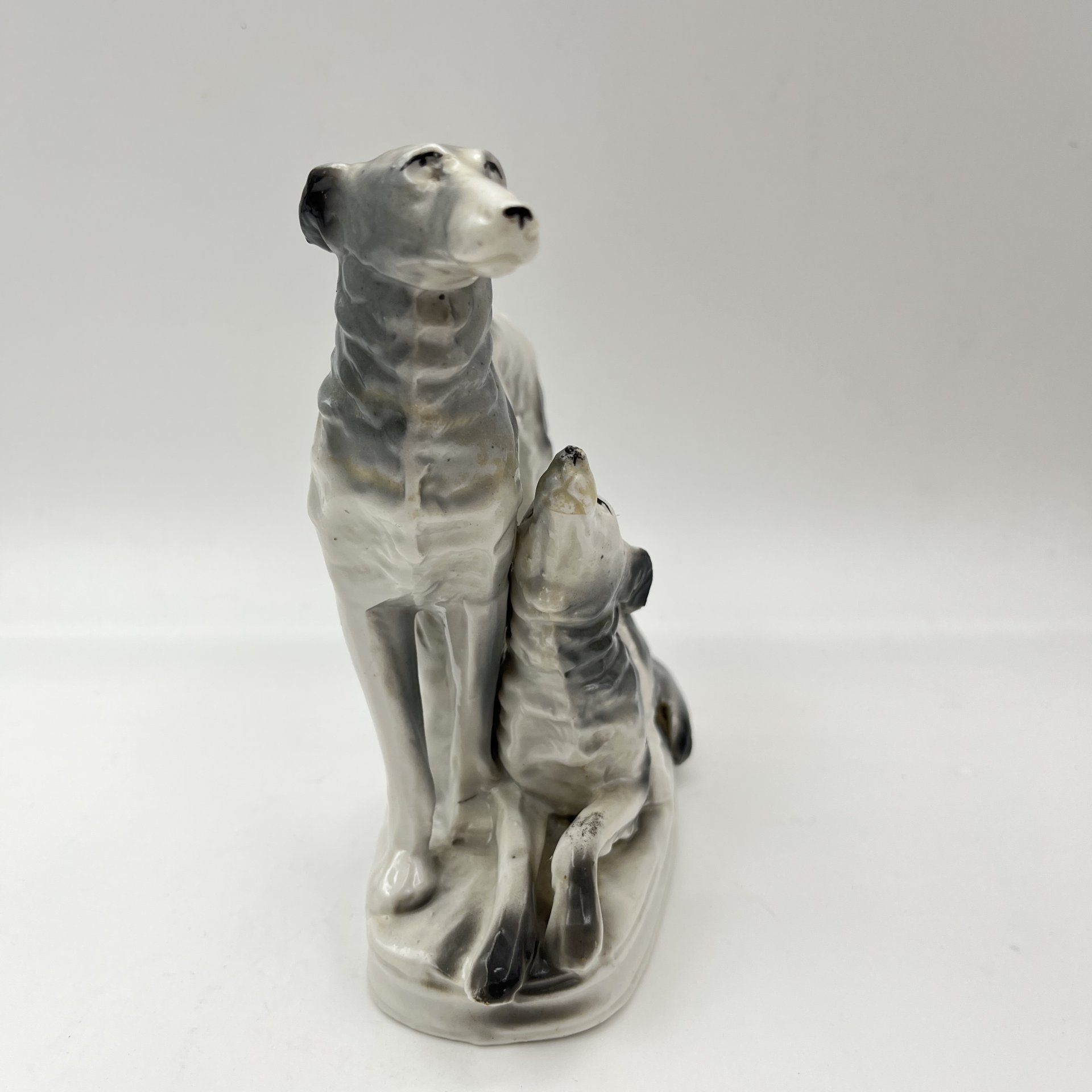 Статуэтка, "Гончие", фарфор, аэрография, Германия, 1940-1970 гг.