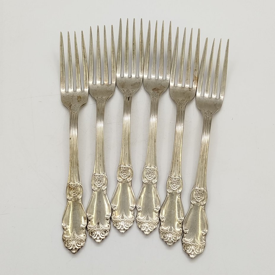 Набор из шести десертных вилок "Серебряная роза", мНЦ (медь-никель-цинк), Кольчугинский завод цветных металлов, СССР, 1970-1990 гг.