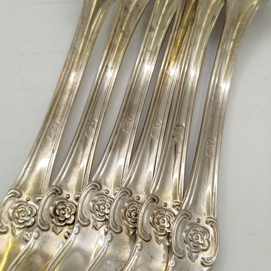 Набор из шести десертных вилок "Серебряная роза", мНЦ (медь-никель-цинк), Кольчугинский завод цветных металлов, СССР, 1970-1990 гг.