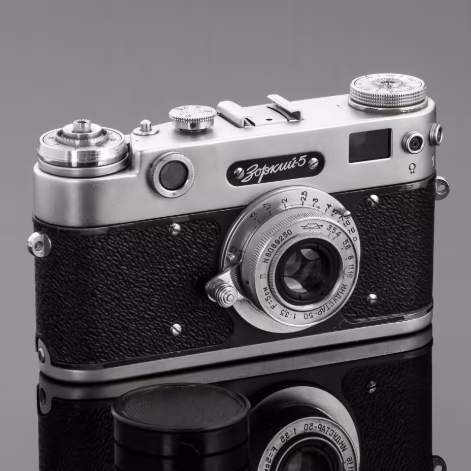 Фотоаппарат "Зоркий-5" в оригинальном кофре, Красногорский механический завод (КМЗ)
