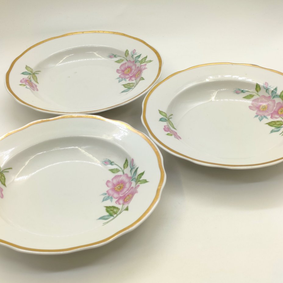 Набор из 3-х суповых тарелок с цветочным декором, фарфор, деколь, золочение, Дулевский фарфоровый завод (Дулёво), СССР, 1986 г.