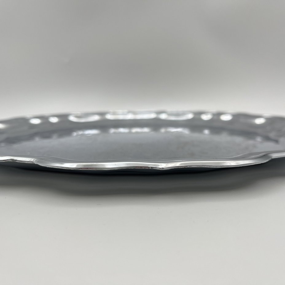 Поднос круглой формы с растительным декором, мНЦ (медь-никель-цинк), Кольчугинский завод цветных металлов, СССР, 1970-1990 гг.