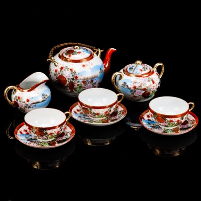 Чайный сервиз "Гейши в саду" на 3 персоны (9 предметов), фарфор, (костяной), деколь, роспись, золочение, Китай, 1960-1980 гг.
