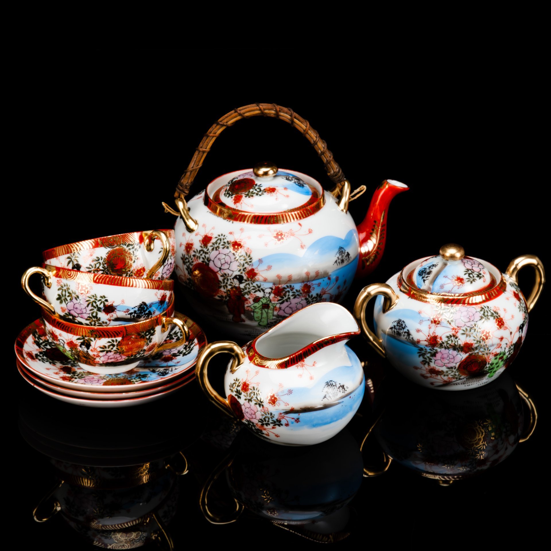 Чайный сервиз "Гейши в саду" на 3 персоны (9 предметов), фарфор, (костяной), деколь, роспись, золочение, Китай, 1960-1980 гг.