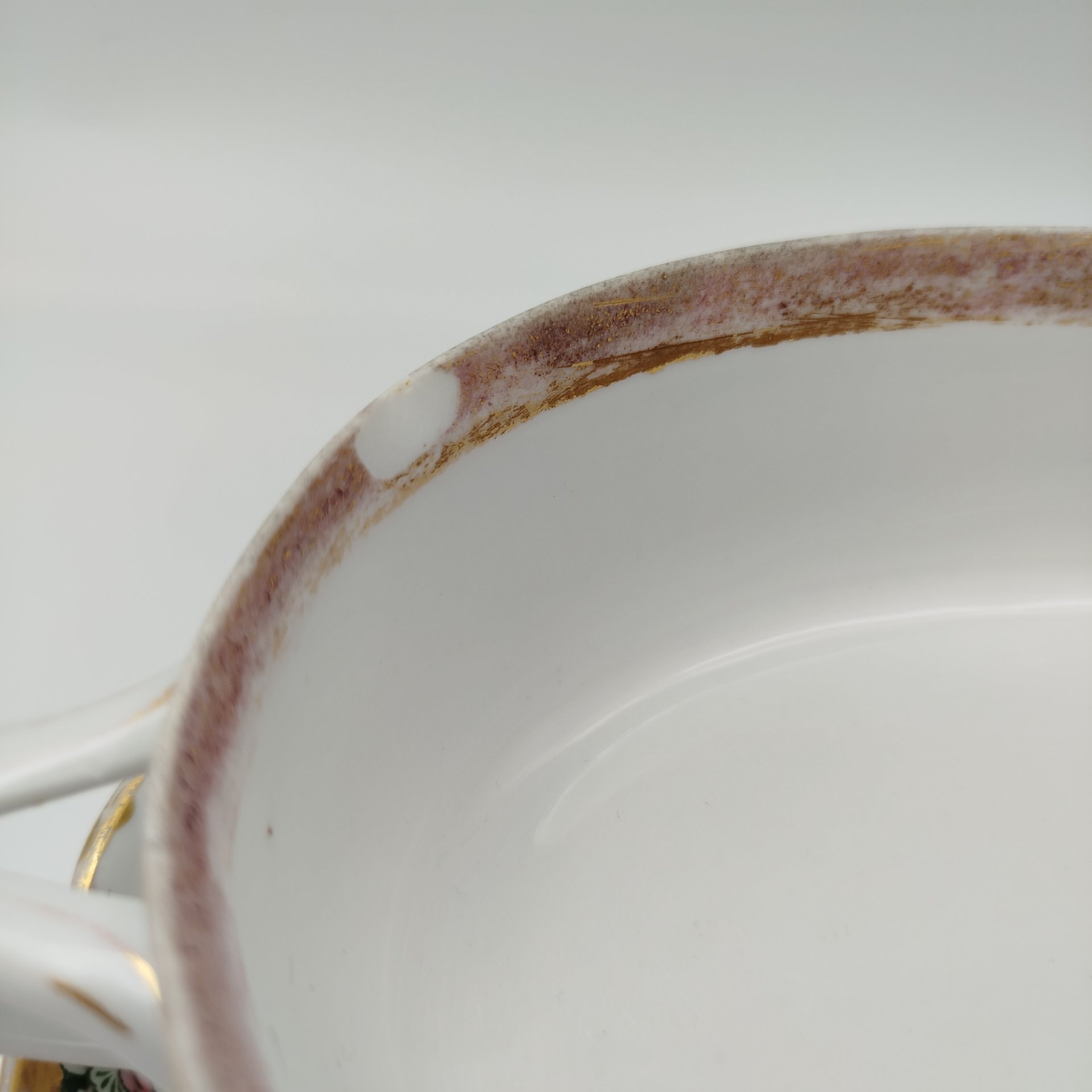 Терина (блюдо) для подачи горячих блюд с цветочным декором, фарфор, роспись, золочение, Европа, 1900-1920 гг.