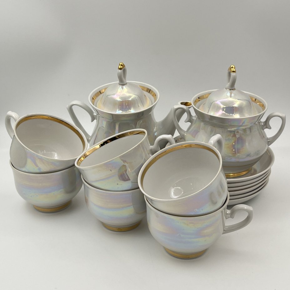 Сервиз чайный на 6 персон (14 предметов) с лаконичным декором, фарфор, золочение, люстр, Минский фарфорово-фаянсовый завод, СССР, 1968-1983 гг.