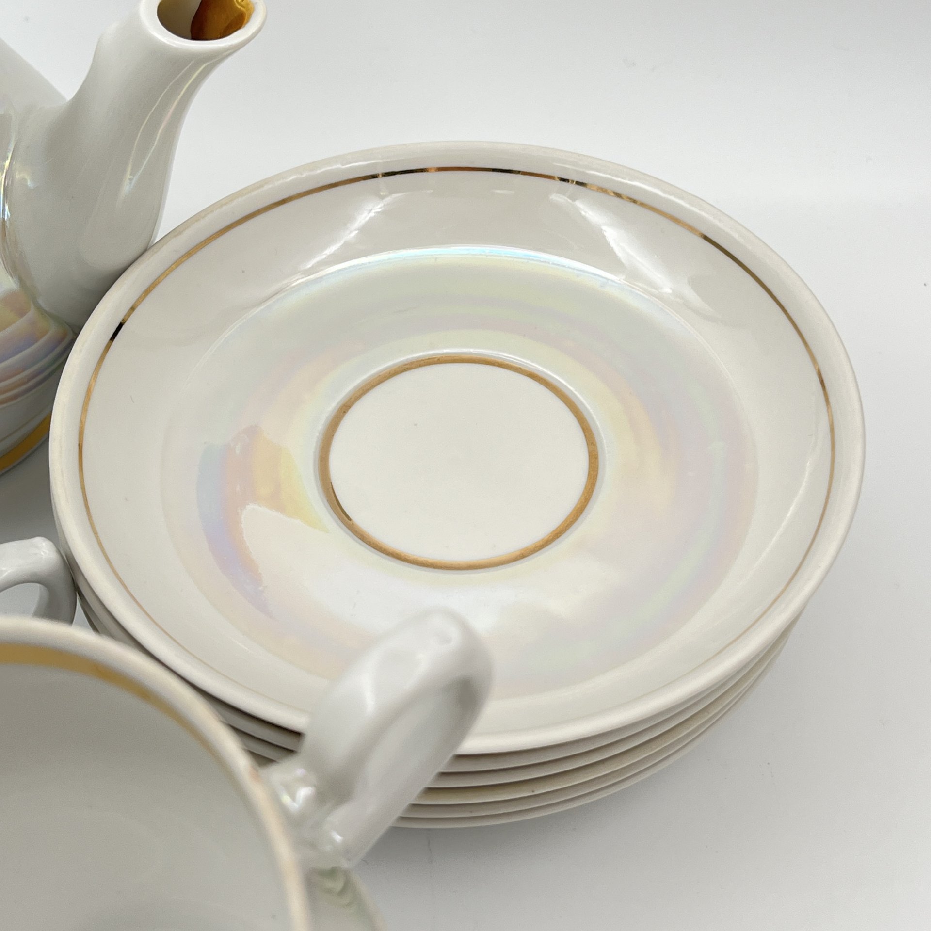 Сервиз чайный на 6 персон (14 предметов) с лаконичным декором, фарфор, золочение, люстр, Минский фарфорово-фаянсовый завод, СССР, 1968-1983 гг.