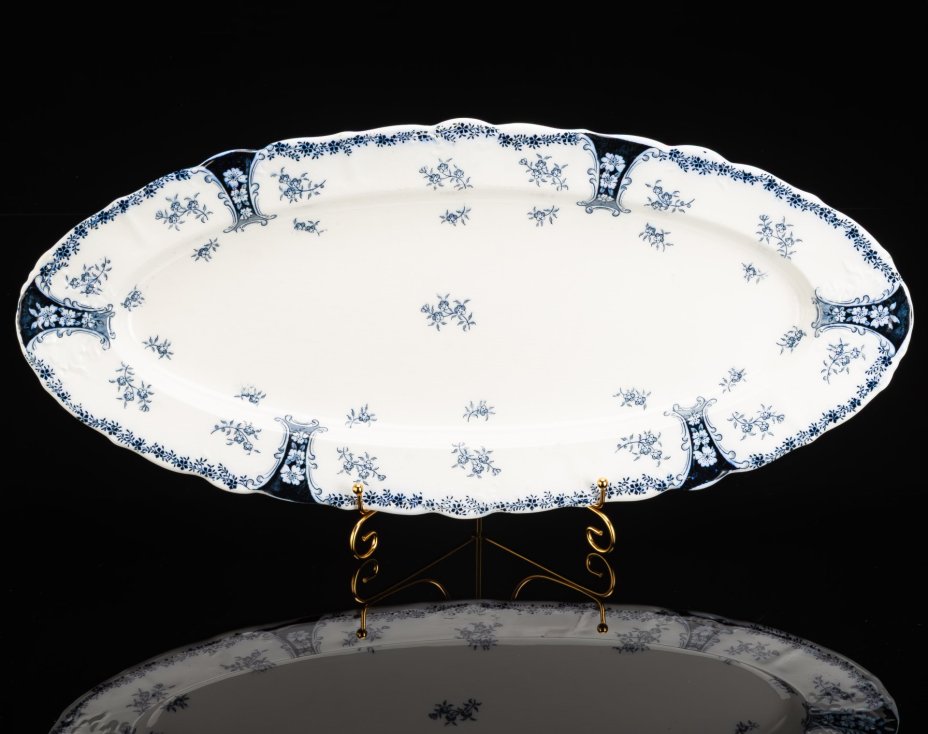 Блюдо овальной формы (большое) с цветочным декором в синей гамме, фаянс, деколь, J. & G. Meakin, Великобритания, 1907-1912 гг.