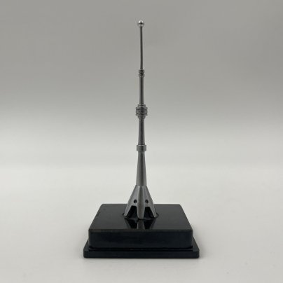 Винтажная сувенирная статуэтка "Останкинская башня", металл, пластик, СССР, 1960-1980 гг.
