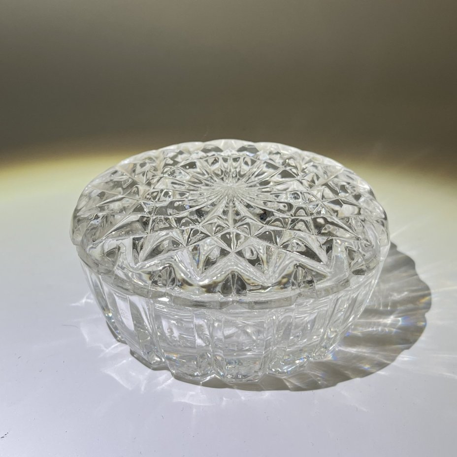 Шкатулка круглой формы для хранения украшений, хрусталь, СССР, 1970-1990 гг.
