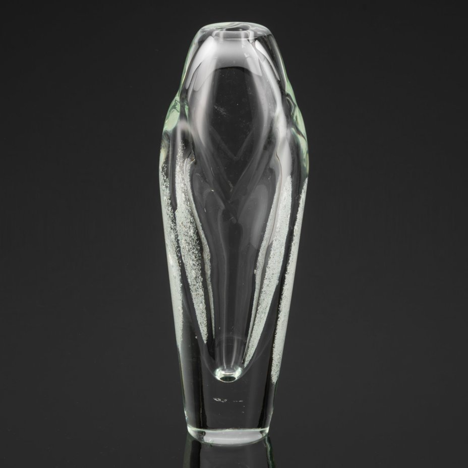 Ваза необычной формы, украшенная белой обсыпкой, дизайнер Ladislav Palecek, номер модели 7420/32, стекло, бульгазе, Скрдловице (Skrdlovice), Чехословакия, 1970-1980 гг.