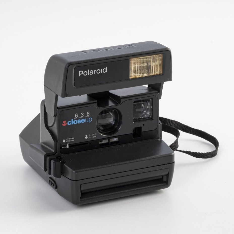 Фотоаппарат мгновенной съемки "Polaroid 636 Closeup" в оригинальной коробке с инструкцией