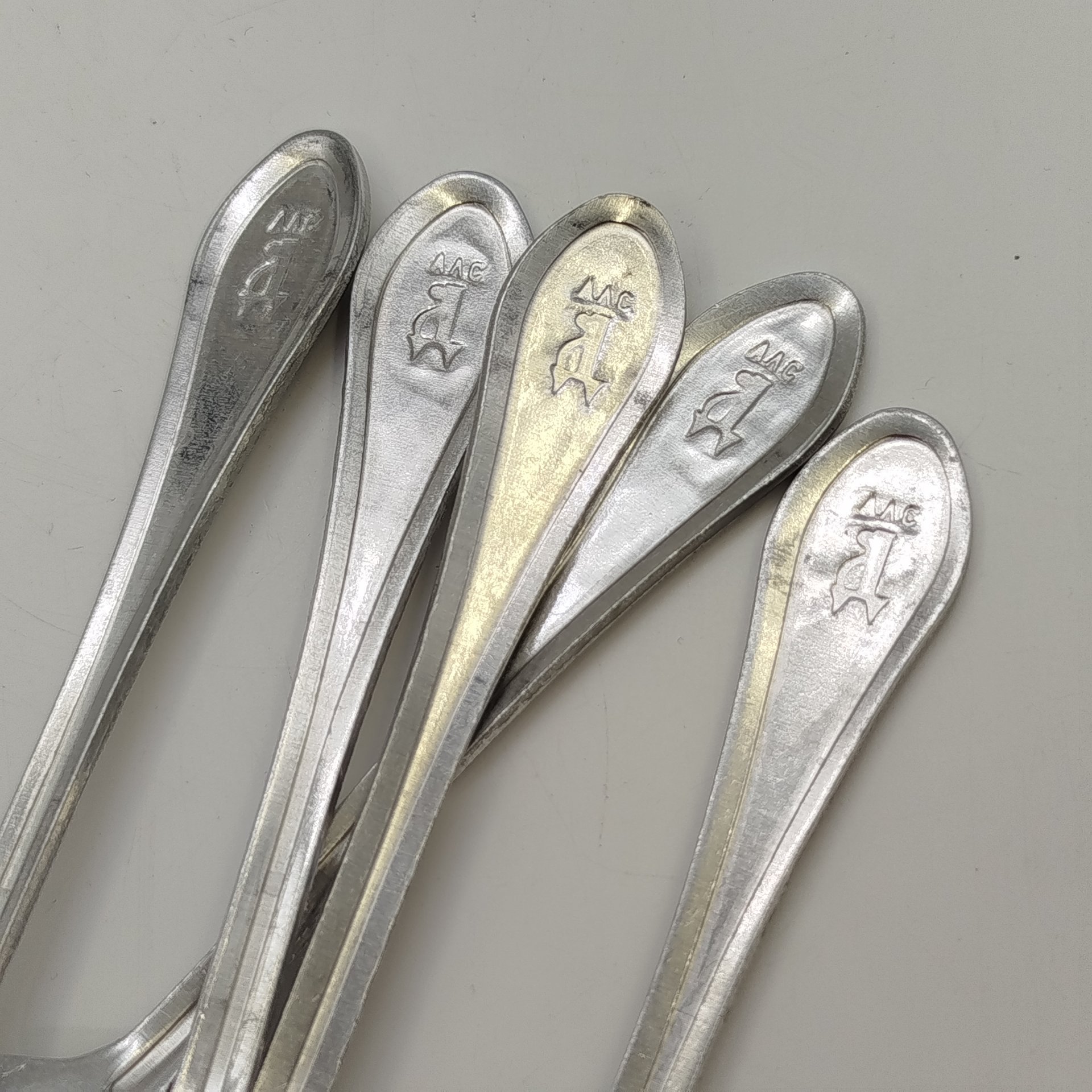 Набор из 5-ти чайных ложек с растительным декором, Демидовский алюминиевый завод, алюминий, СССР, 1960-1990 гг.