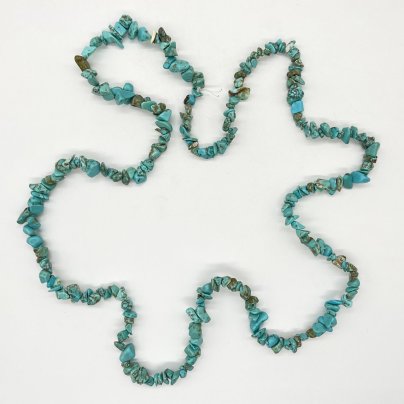 Бусы бирюзового оттенка, искусственный камень, леска, Россия, 1990-2000 гг.