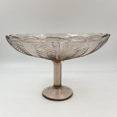 Фруктовница коричневатого оттенка с геометрическим декором, стекло, пресс, СССР, 1960-1980 гг.