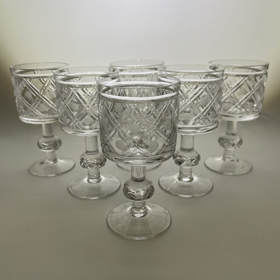Набор рюмок из сервиза "Новогодний" на 6 персон, автор Л.О. Юрген, хрусталь, алмазная грань, Ленинградский завод художественного стекла (ЛЗХС), СССР, 1970-1980 гг.