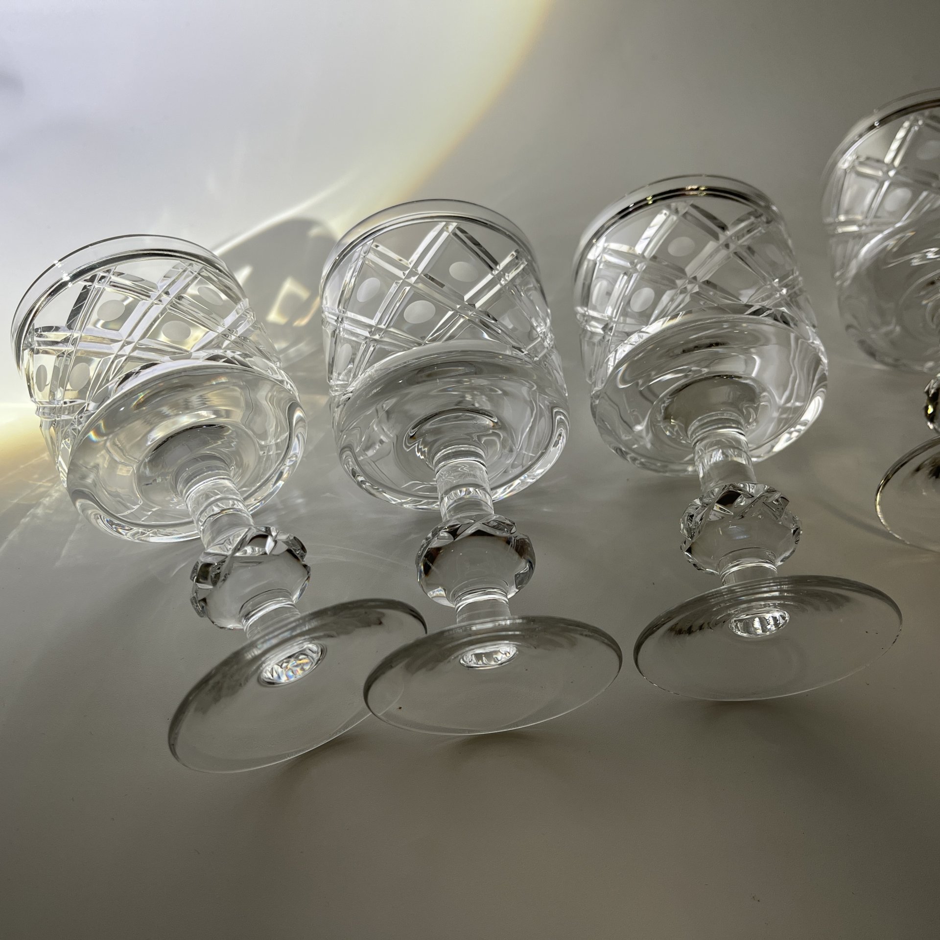 Набор рюмок из сервиза "Новогодний" на 6 персон, автор Л.О. Юрген, хрусталь, алмазная грань, Ленинградский завод художественного стекла (ЛЗХС), СССР, 1970-1980 гг.