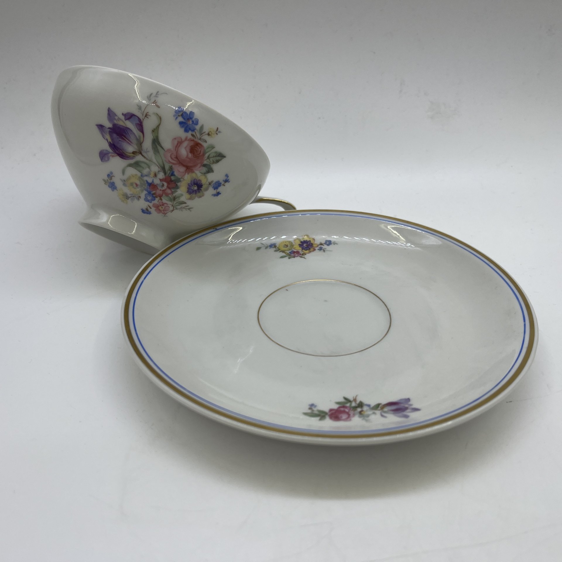 Чайная пара с цветочным декором, фарфор, деколь, золочение, Reichenbach (Райхенбах), Германия, 1949-1969 гг.