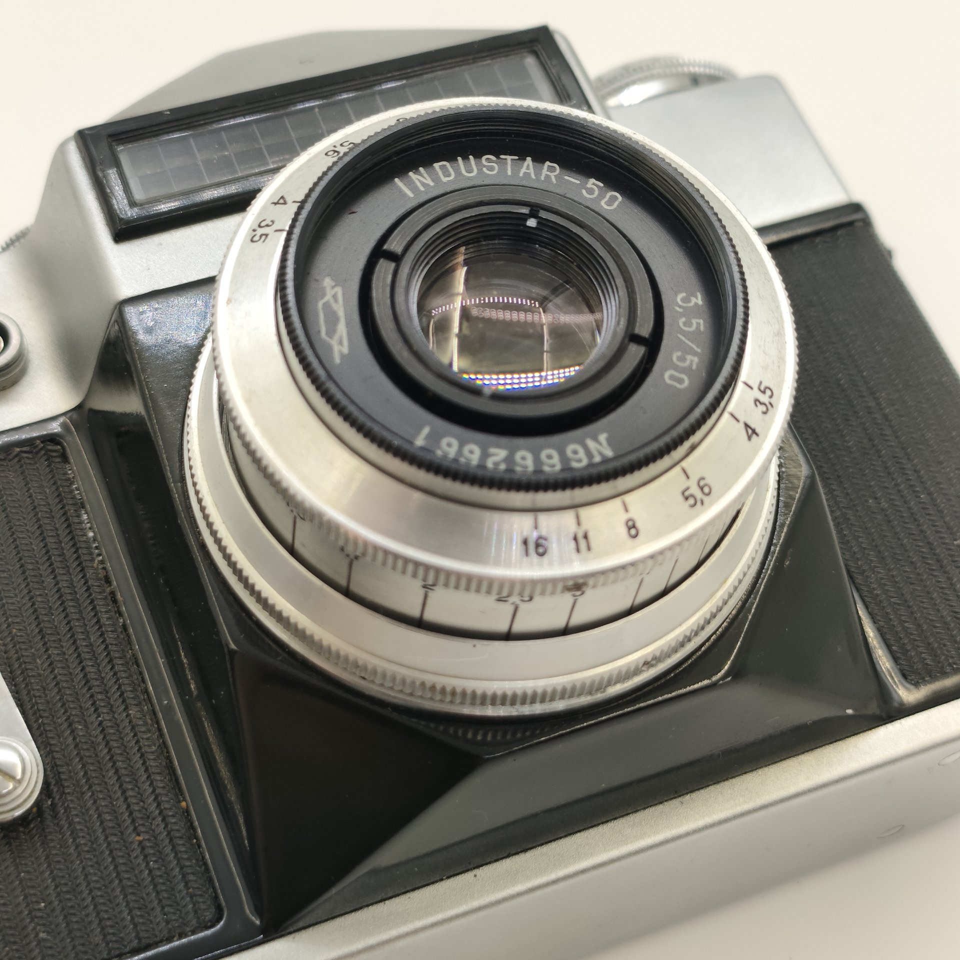 Фотоаппарат "Зенит-Е"  с объективом "Индустар-50"в оригинальном кофре, металл, стекло, пластик, кожа, Красногорский механический завод (КМЗ), СССР, 1965-1986 гг.