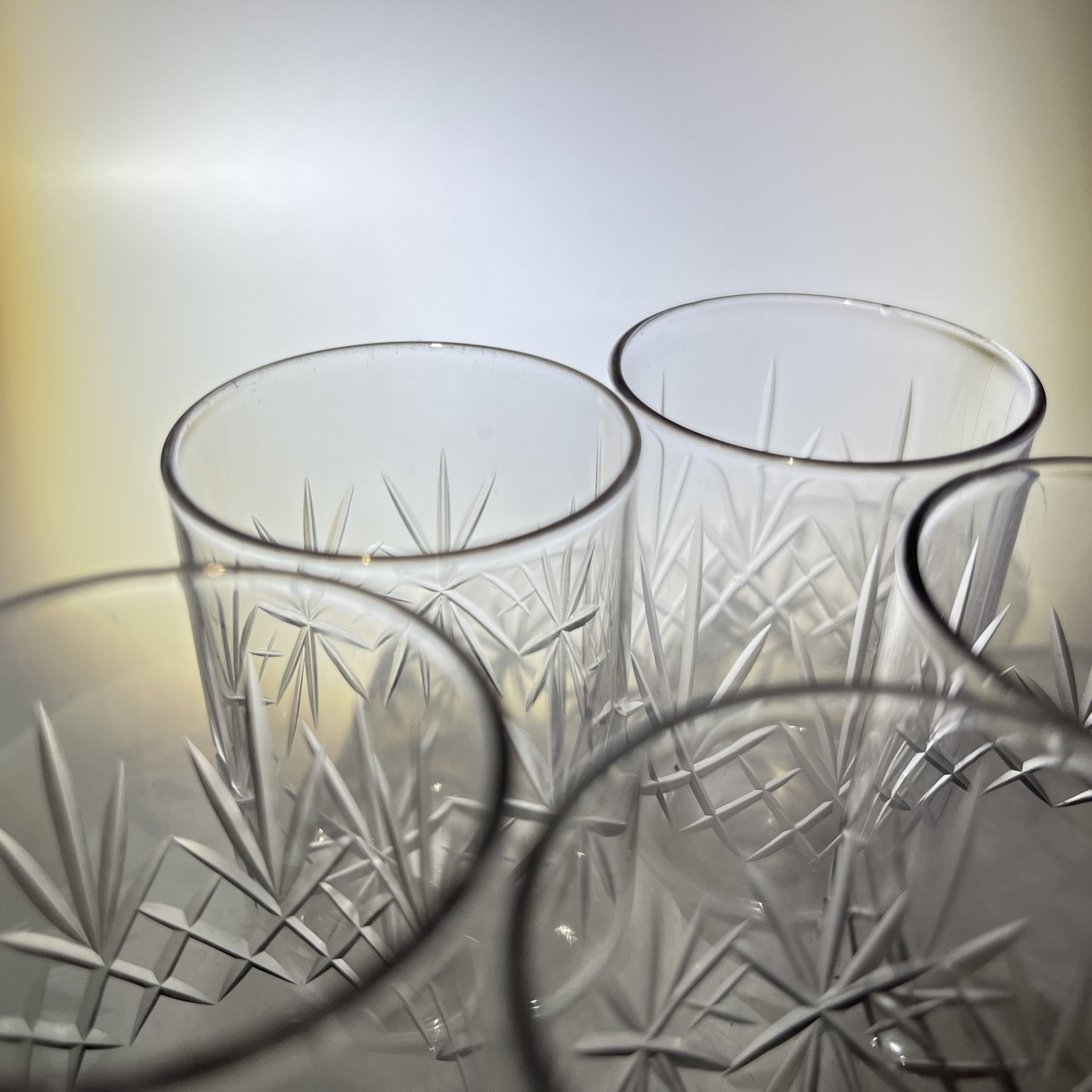 Набор из 5 стопок с резным геометрическим декором, стекло, алмазная грань, СССР, 1970-1990 гг.