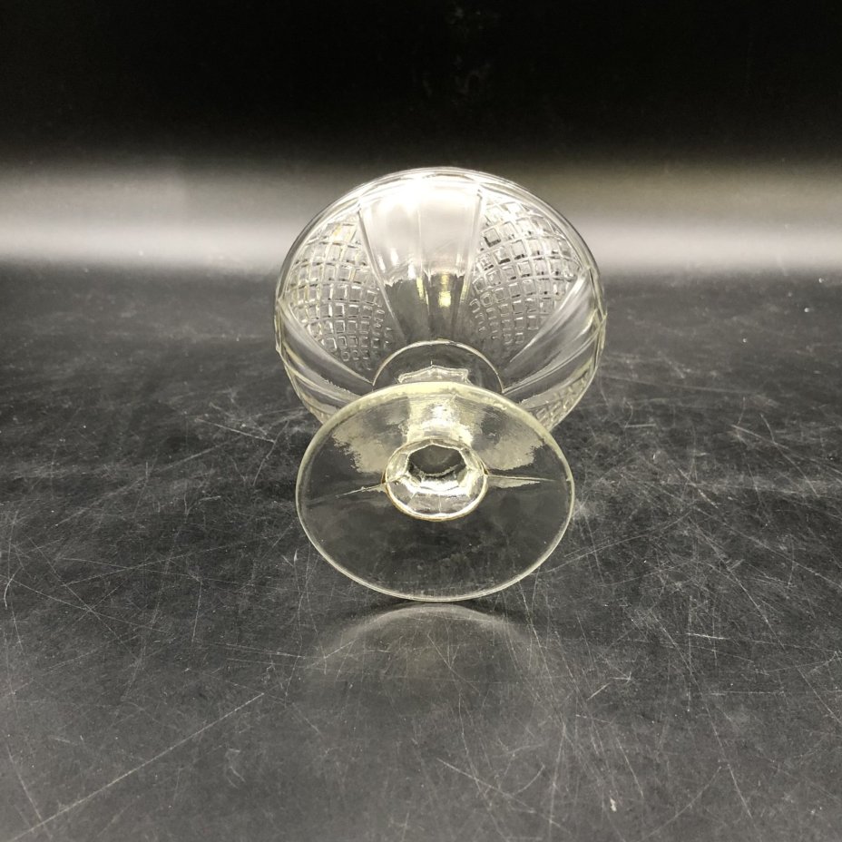 Ваза (конфетница) с геометрическим декором